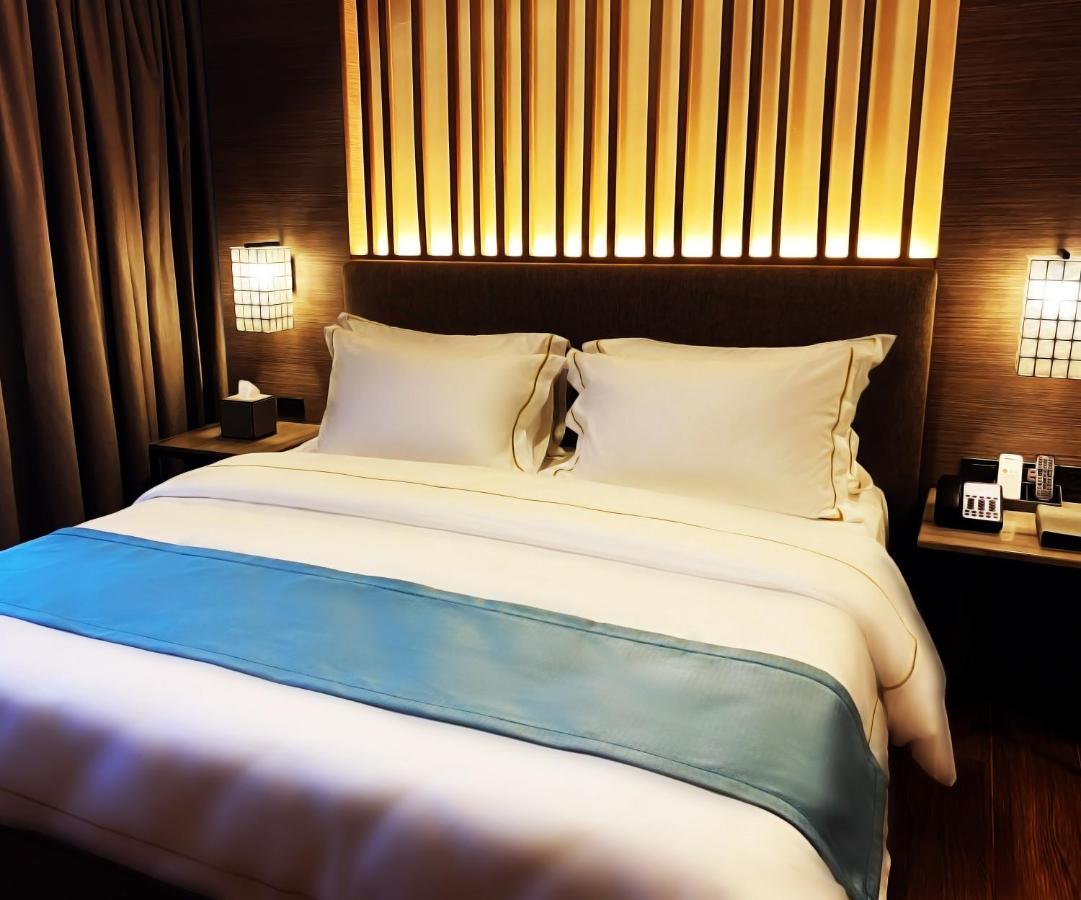 The Aurora Subic Hotel Managed By Hii Olongapo Zewnętrze zdjęcie