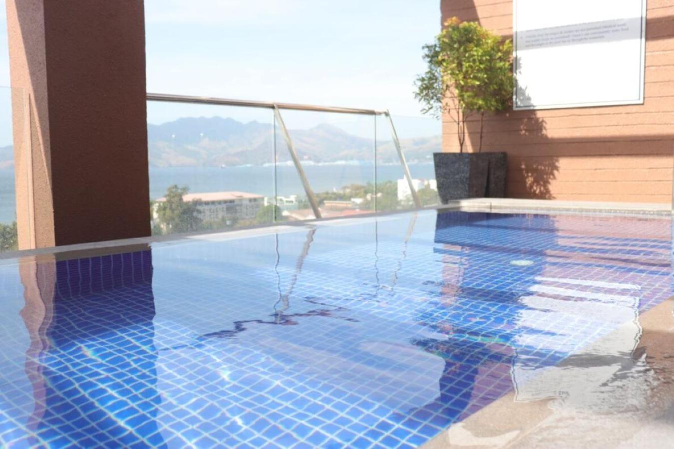 The Aurora Subic Hotel Managed By Hii Olongapo Zewnętrze zdjęcie